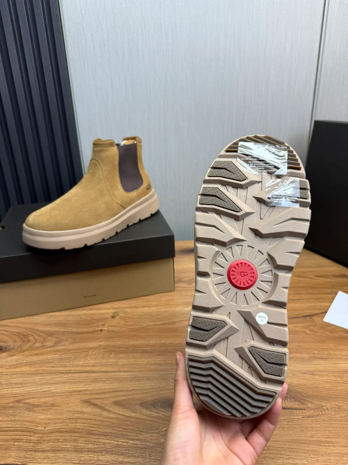 Men's shoes 💰480💰 [UGG] Hot winter warm boots 🐑Purely hand-stitched! Simple and stylish design, frosted cowhide➕Comfortable and warm wool➕UGG original outsole‼ ️Soft and comfortable to wear, good warmth retention, and excellent foot feel. Regular size 41-47